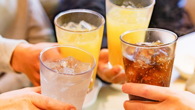 10 yıl araştırıldı: Gazlı içeceklere dikkat! Tek bir kutusu bile sağlığı tehdit ediyor! Diyet yazılarına aldanmayın! Uzmanlar uyarıyor...