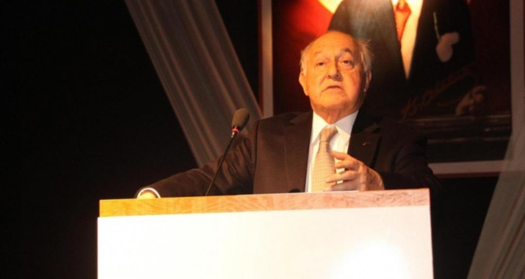 Duygun Yarsuvat'tan Fatih Terim'e g&ouml;nderme