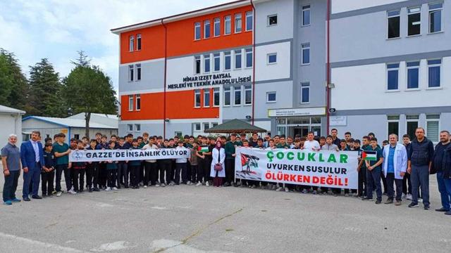 Bolu'da lise öğrencilerinden Filistin'e destek