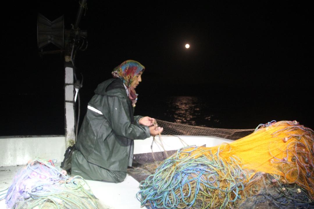 Yer Karadeniz... Kadın balıkçılar ekmek mücadelesinde: "Denize ağ atıyoruz, ağlarımızı çekiyoruz" 8