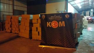 Antalya'da çok sayıda kaçak ürün ele geçirildi