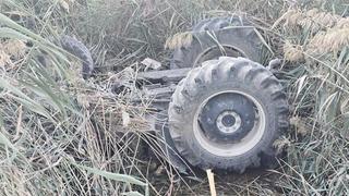 Devrilen traktörün altında kalan sürücü hayatını kaybetti