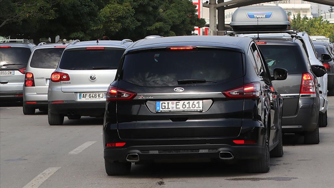 Yabancı plakalı taşıtlara yeni düzenleme geldi: Gurbetçilere Türkiye den çıkış yok! 2