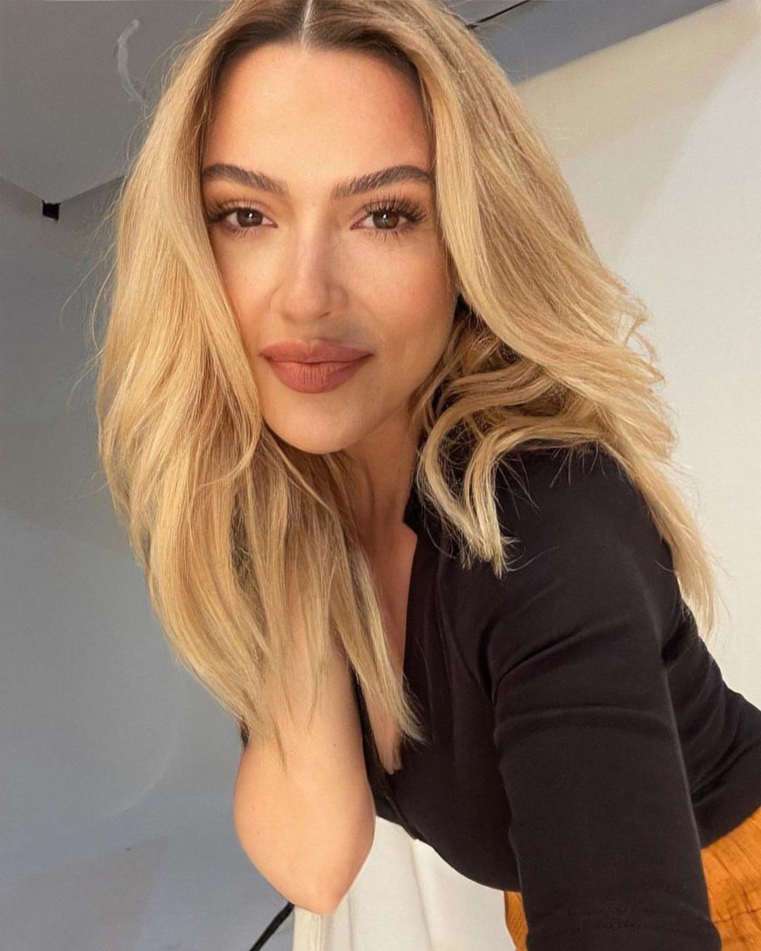 Şarkıcı Hadise neden gözaltına alındı? Hadise Açıkgöz kimdir, kaç yaşında? 1