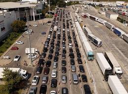 Ödemeden çıkışına izin verilmeyecek! Resmi Gazete'de yayımlandı... Yabancı plakalı araçlara yeni düzenleme