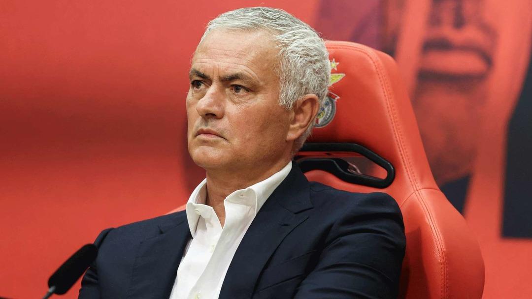Jose Mourinho rüzgarı Benfica da esiyor: Portekizli teknik adamdan Benfica taraftarına umut veren mesajlar... 1