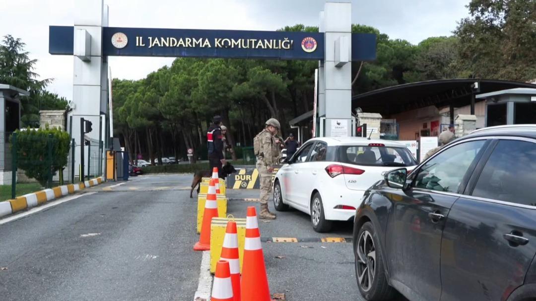  Uyuşturucu operasyonu  Bahar setini vurdu! Demet Evgar operasyonla evinden alındı! Çekimler durdu  1