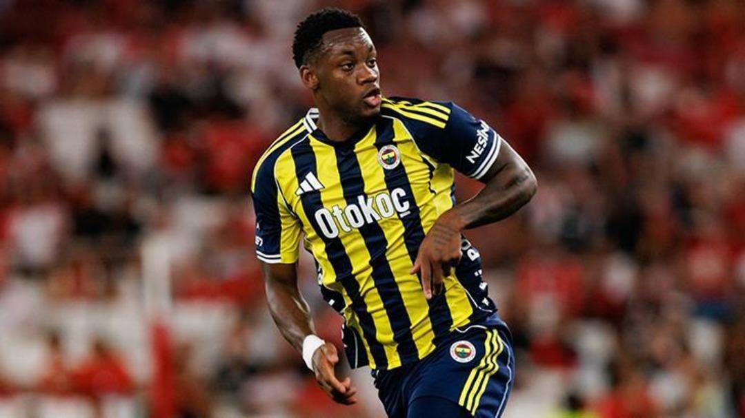 Fenerbahçe de sakatlığı can sıkan Jhon Duran için kritik görüşme yapıldı! Menajeri İstanbul a gelen yıldız oyuncu için ayrılık gündemde 3