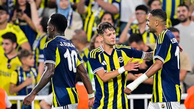 Fenerbahçe'de sakatlığı can sıkan Jhon Duran için kritik görüşme yapıldı! Menajeri İstanbul'a gelen yıldız oyuncu için ayrılık gündemde