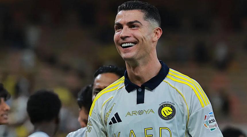 Dünyanın ilk milyarder futbolcusu açıklandı! Suudi Arabistan Ligi'nin simge ismi Cristiano Ronaldo servetiyle dudak uçuklattı...