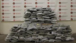 Kedi taşıma çantasında 2 kilo uyuşturucu ele geçirildi