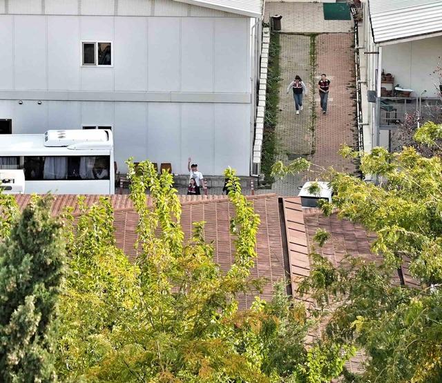 İrem Derici nişan gününde Adli Tıp Kurumu’nda böyle görüntülendi 2