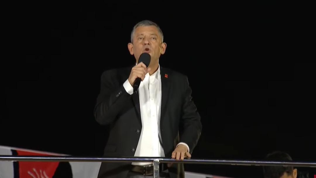 CHP Genel Başkanı Özgür Özel: "Yargılanmak için değil yargılamak için bekliyoruz" 3