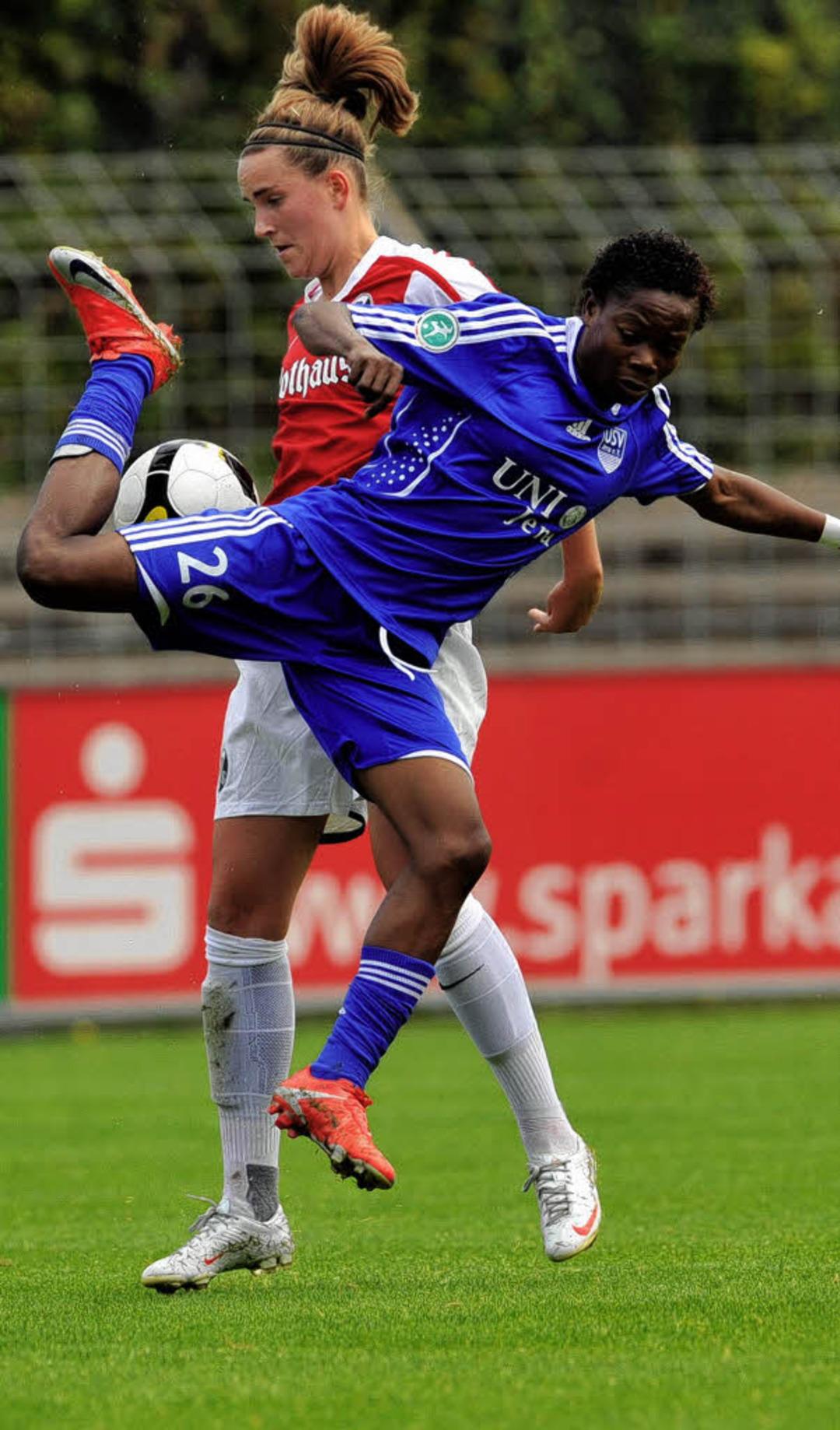 'Kadın olduğumu ispat i&ccedil;in soyunmak zorunda kaldım'