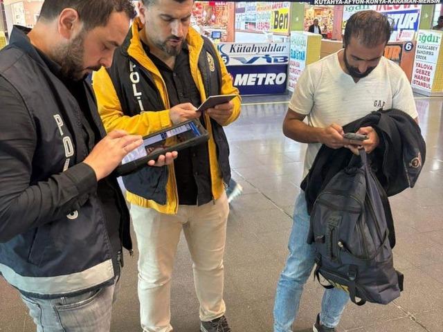 Bursa’da düzensiz göç denetimi: 3 bin 900 kişi sorgulandı