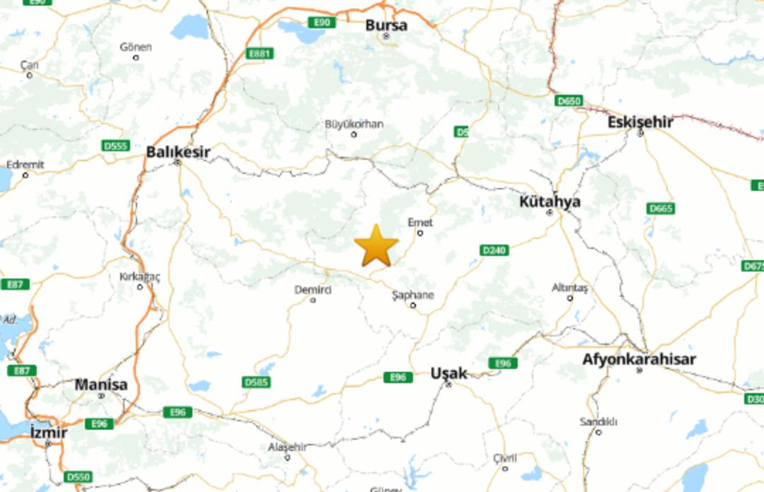 Kütahya da 4.9 büyüklüğünde deprem! İstanbul başta olmak üzere birçok ilde hissedildi (AFAD-Kandilli son depremler) 1
