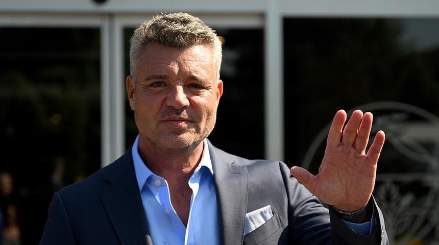 Fenerbahçe'de Başkan Sadettin Saran'dan ilk neşter! Özek ve Tedesco yerine Emre Belözoğlu & Mesut Özil! Yeniden yapılanma...