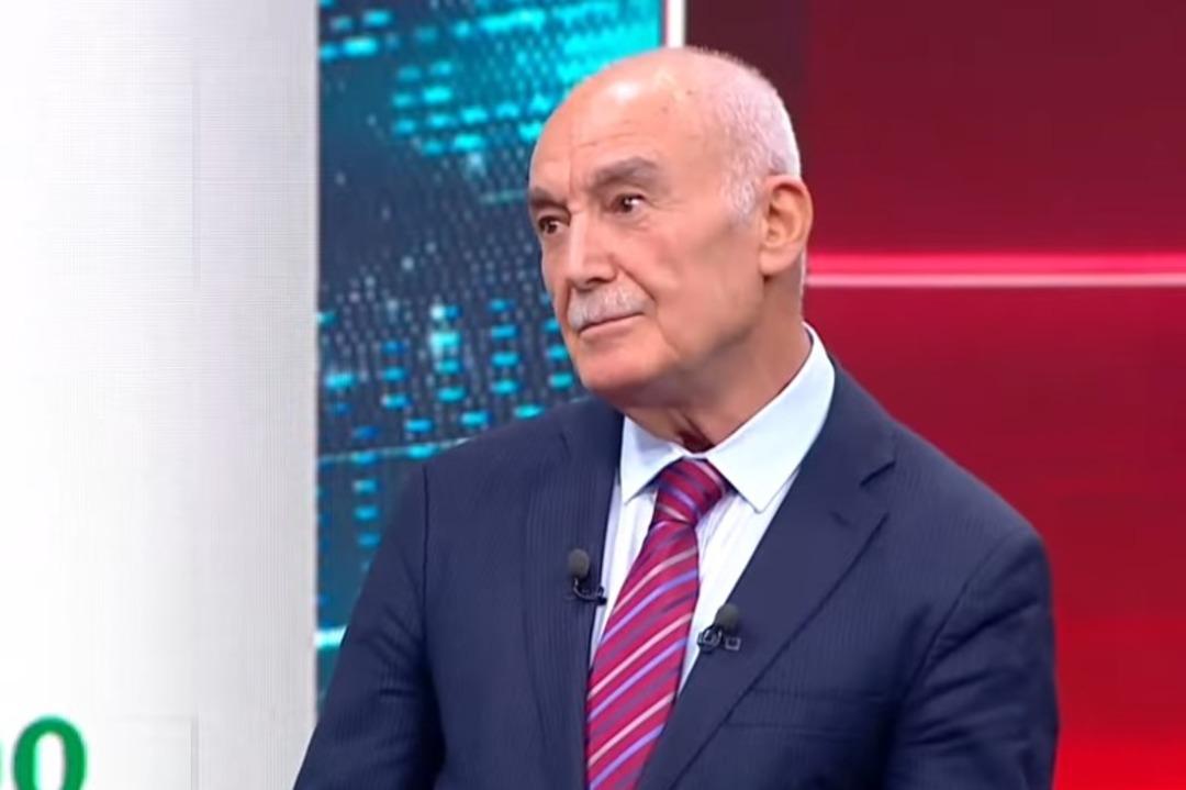 Altın gelen haberle zirveden döndü!  Bu fiyattan da alıyorlar  Gram altın, çeyrek altın bugün kaç TL? 5