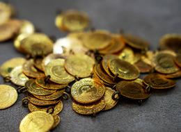 Altın gelen haberle zirveden döndü! 'Bu fiyattan da alıyorlar' Gram altın, çeyrek altın bugün kaç TL?