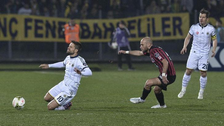 Fenerbahçeli futbolcular isyan etti G2