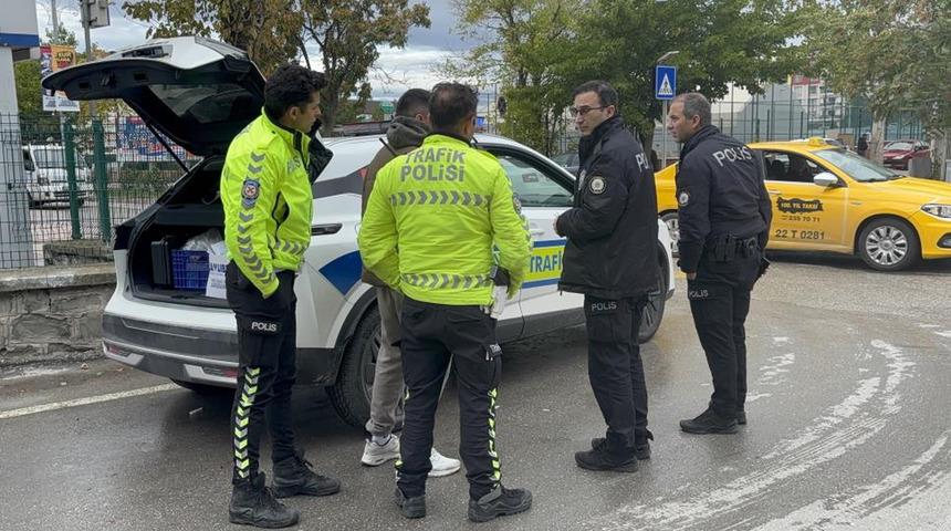 Edirne'de otomobil yaya geçidinde kadına çarptı