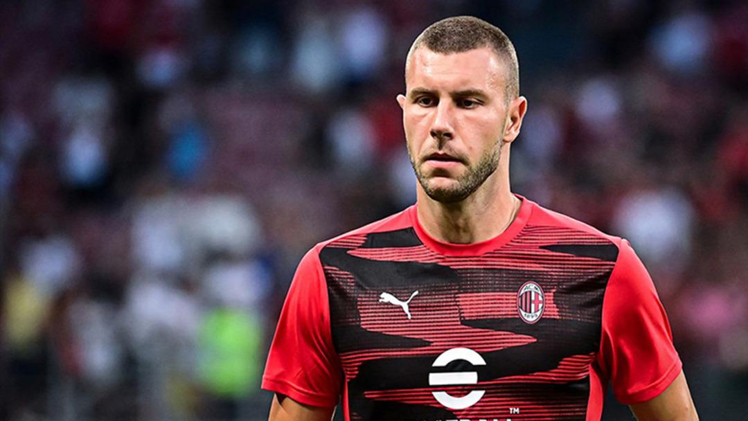 Galatasaray da Milli arayı İtalya da geçiren Okan Buruk ve Abdullah Kavukçu nun asıl hedefi belli oldu! İkili Pavloviç için masada... 1