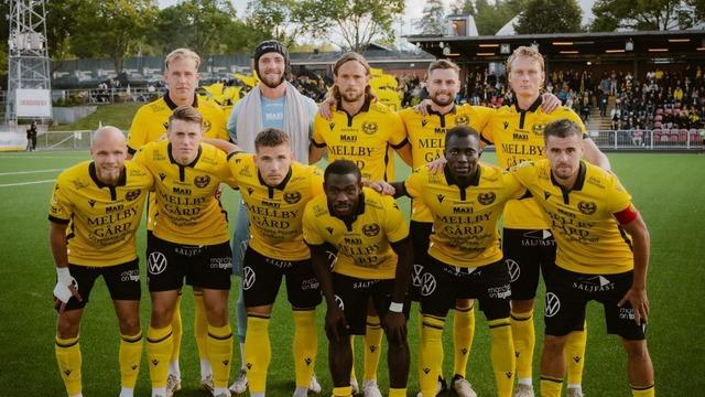 İsveç'in 800 kişilik Hallevik Köyünün Gururu Mjallby Şampiyonluğa Koşuyor!