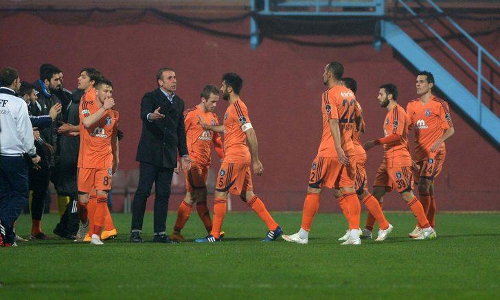 Trabzonspor - İstanbul Başakşehir maçından kareler G5