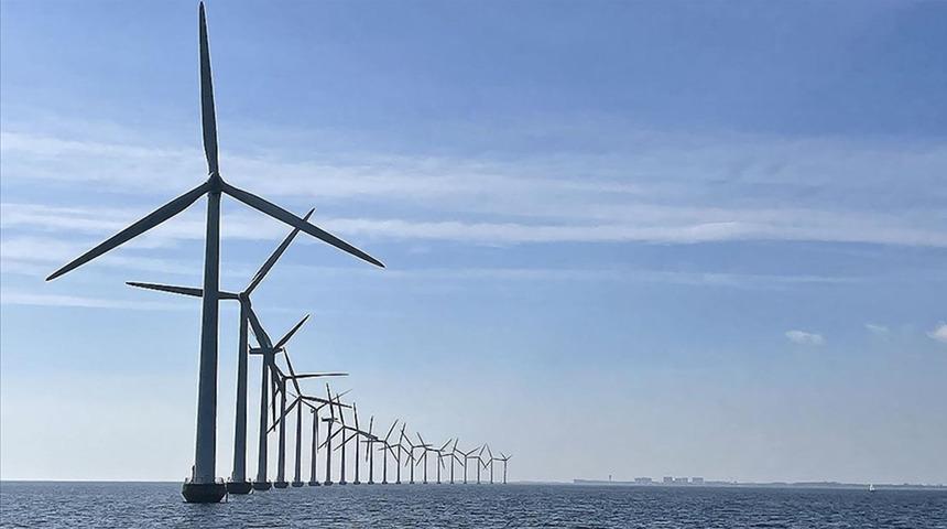 Deniz üstü rüzgar enerjisi şirketi Orsted, 2 bin kişiyi işten çıkaracağını duyurdu!