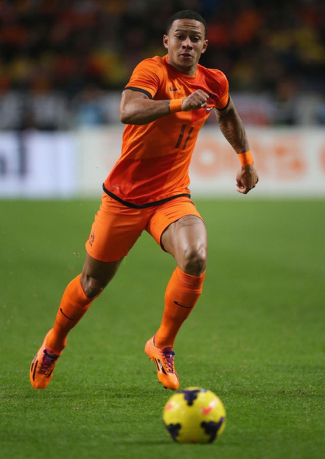 G&uuml;n&uuml;n transfer bombaları