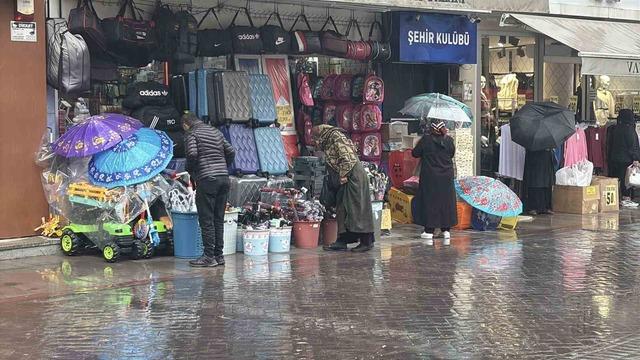 Bolu’da yağmur etkili oldu 1