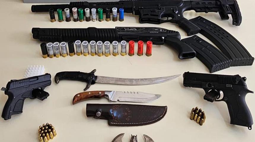 Sosyal medyadan silah paylaşan 6 şüpheli yakalandı