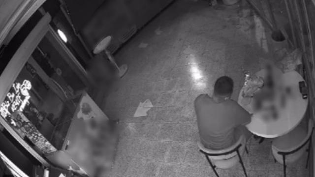 Camı kırıp girdiği markette çilingir sofrasını kuran şüpheli tutuklandı