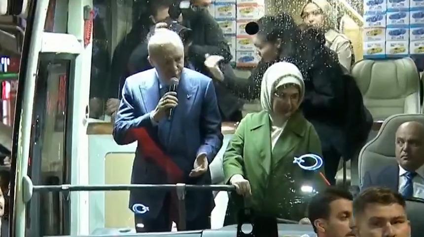 Cumhurbaşkanı Erdoğan, memleketi Güneysu'da konuştu: "Afet bölgelerini ziyaret edeceğiz"