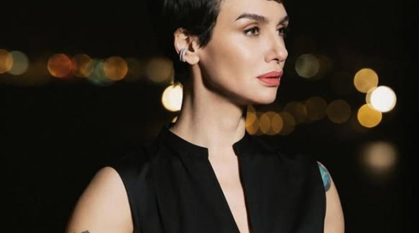 Evinden operasyonla alındı! Birce Akalay’dan ilk açıklama: 'Hep iyi kalacağız'