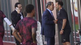 Galatasaray'da kış transfer döneminin transfer politikası belli oldu! 2 bölgeye yıldız transferi isteniyor... Hakan Çalhanoğlu ismi...