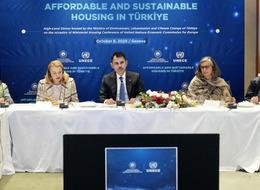 Türkiye'nin inşa tecrübesi Cenevre'de övgü aldı! Bakan Kurum tecrübelerini anlattı: 'Takdire şayan'