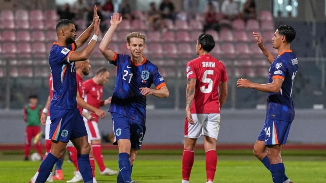 Tam 4 gol atılan maçtan Hollanda zaferle ayrıldı... Malta deplasmanında kolay galibiyet... 2