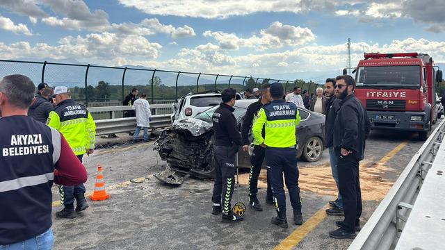 Otoyol üzerindeki köprüde korkunç kaza: Göreve giden 2 jandarma şehit oldu
