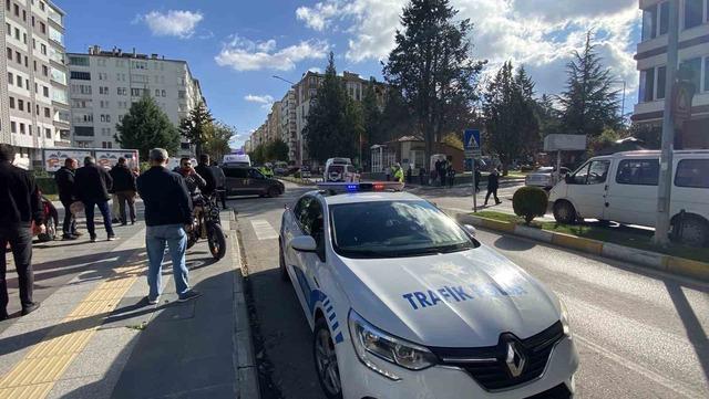 Çorum’da halk otobüsü kamyona çarptı: 22 öğrenci yaralandı 1