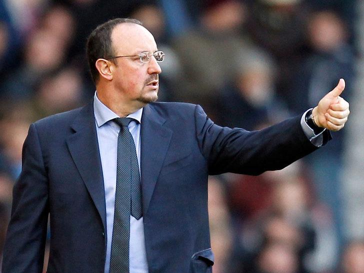 Benitez'den 8-0 göndermesi G1