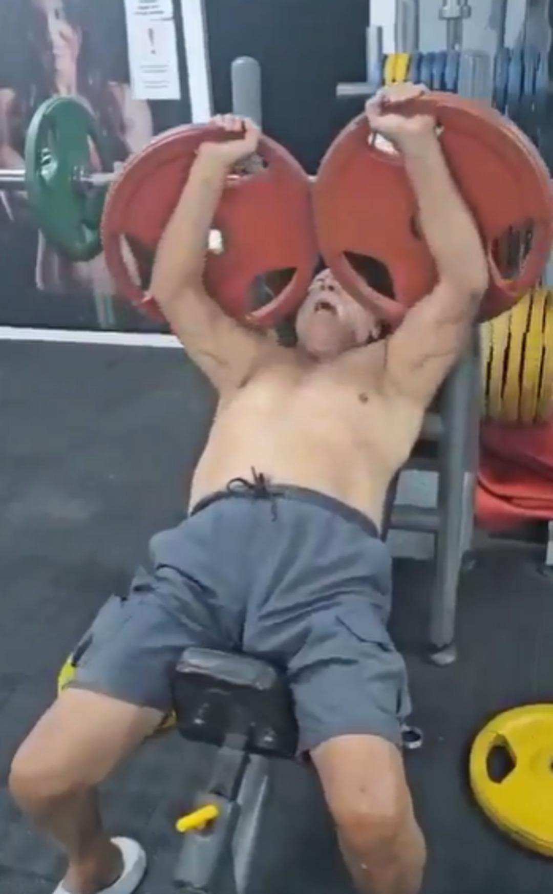  Jeoloji Uzmanı Şener Üşümezsoy spor yaptığı anları paylaştı! Herkes şaşkınlıkla izledi 1