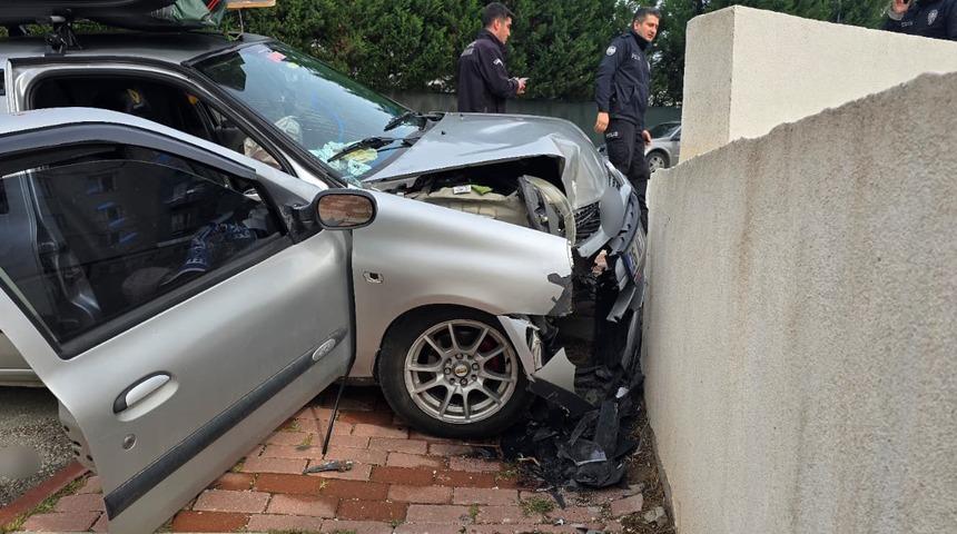 Bilecik'te akılalmaz saldırı! Araçla husumetlilerinin arasına dalıp...