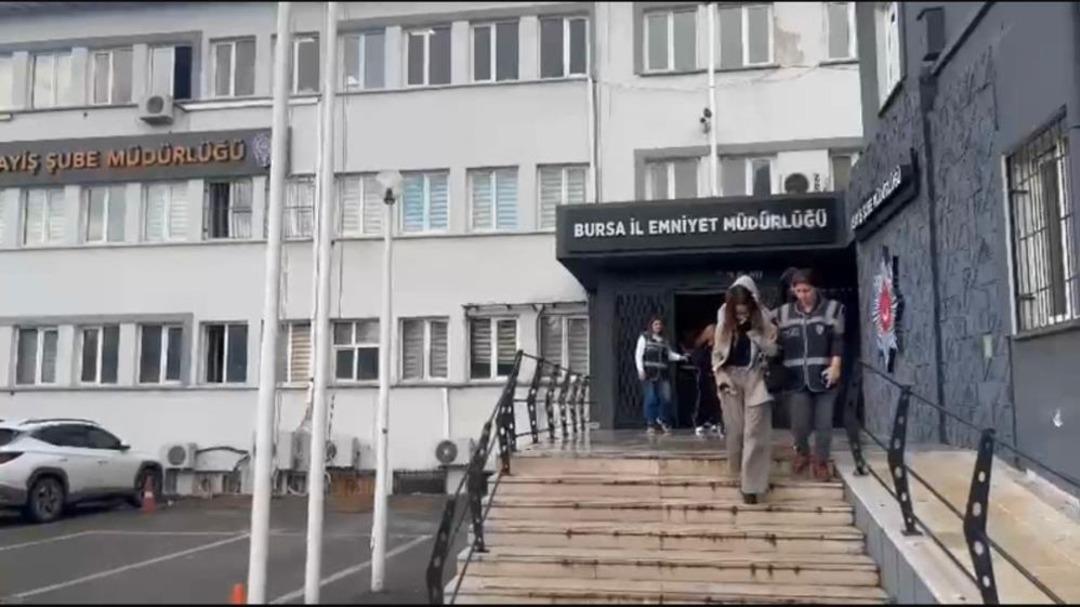  Ajans  diyerek kandırdılar! 6 ilde operasyon! 23 kadın kurtarıldı 4