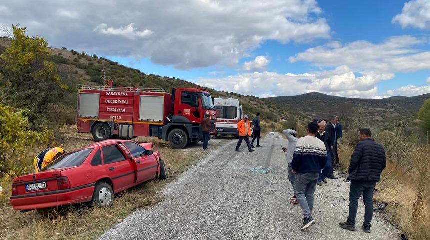 Yozgat'ta iki araç kafa kafaya çarpıştı: 1 ölü, 2 yaralı