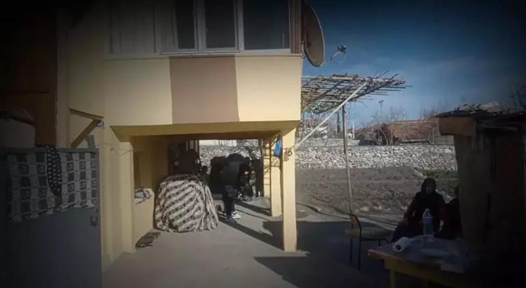 Hatice Kış ı önce öldürüp sonra yakmıştı! Mahkemedeki sözlerine hakim tepki gösterdi: "Böyle sevgi mi olur?" 1