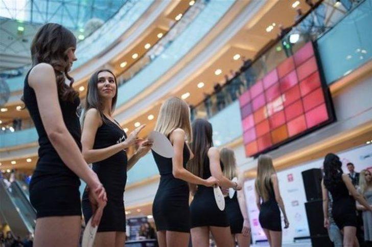 Moskova'da sıra dışı güzellik yarışması G1