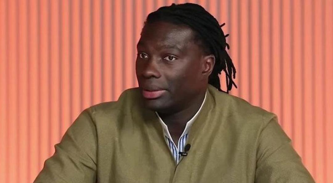 Galatasaray ın eski golcüsü Bafetimbi Gomis ten, Fenerbahçe ye transfer olan Kerem Aktürkoğlu için olay sözler! 2