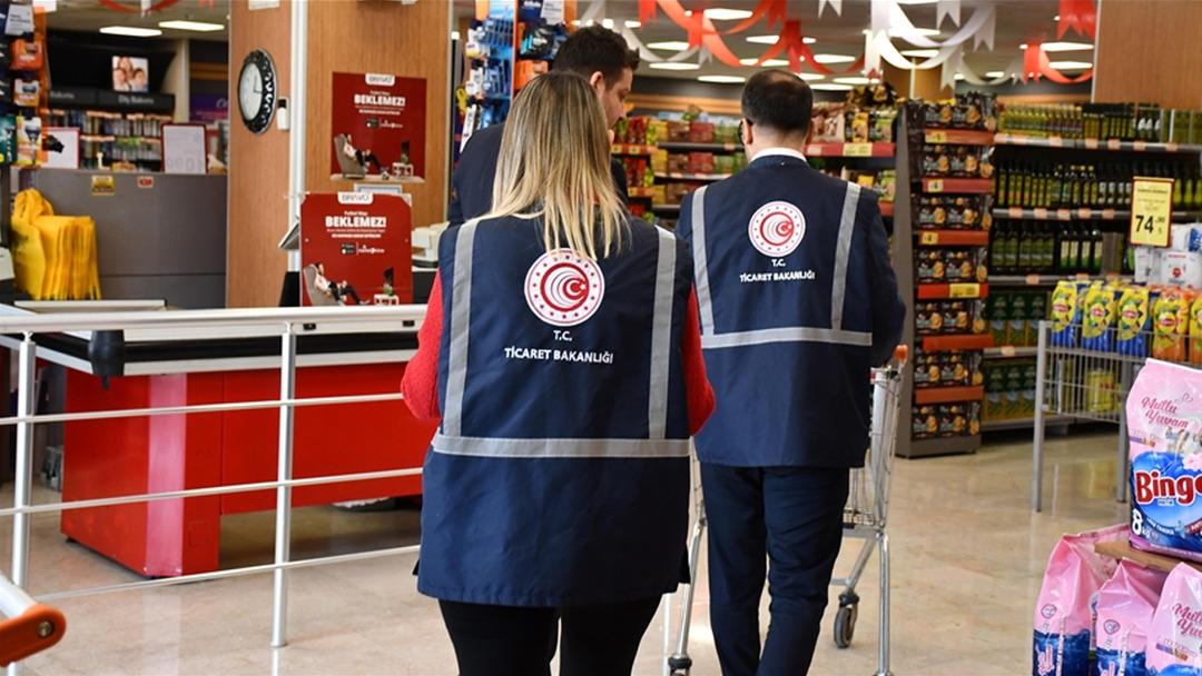 Fiyatta etiket kriziyle ilgili yeni düzenleme Resmi Gazete de! Dikkat! Artık ücretten düşecek… 2