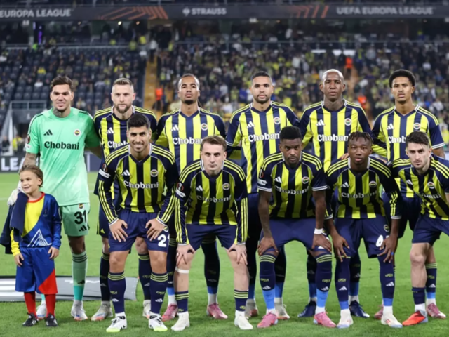Fenerbahçe'de büyük kriz! Son maç bardağı taşırdı, yıldız isim takımda kaldığına bin pişman oldu: Devre arası ayrılık!